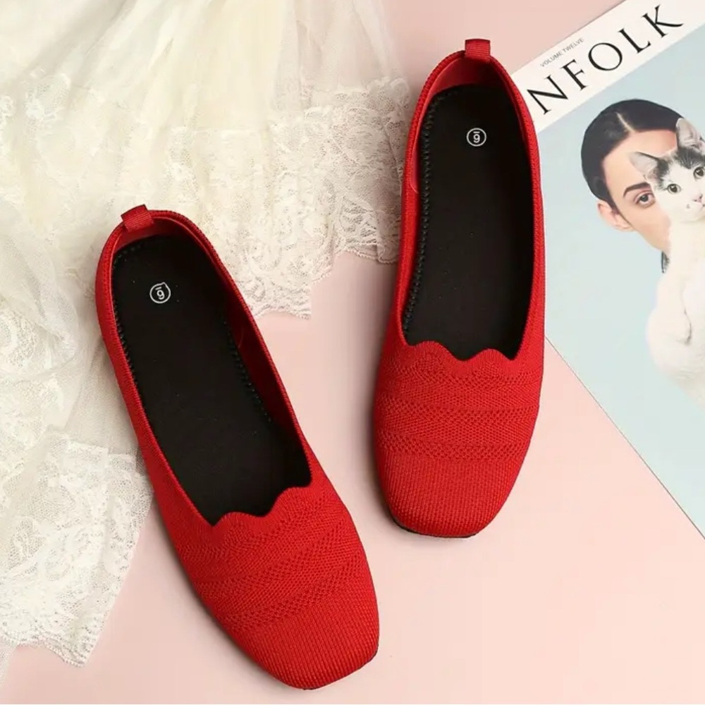 Red Women's Flats